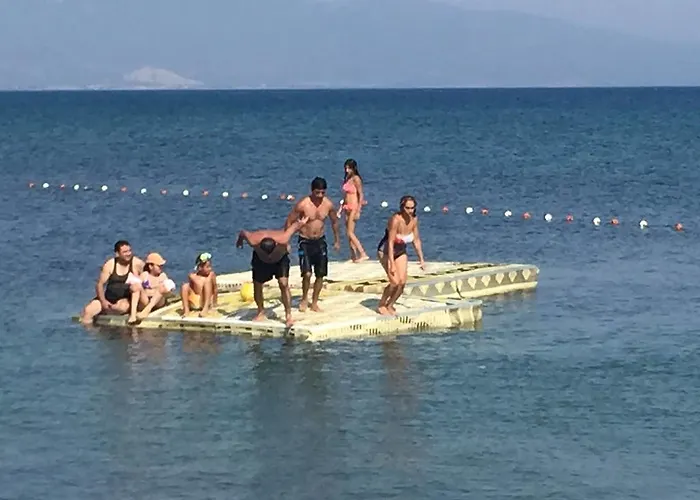 Mir Tatil Koeyue Tatil parkı Doganbey (Izmir)